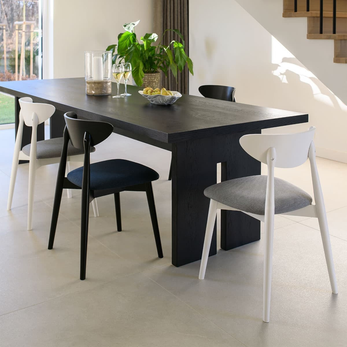 Chaise Ilan – Bois massif & caractère naturel