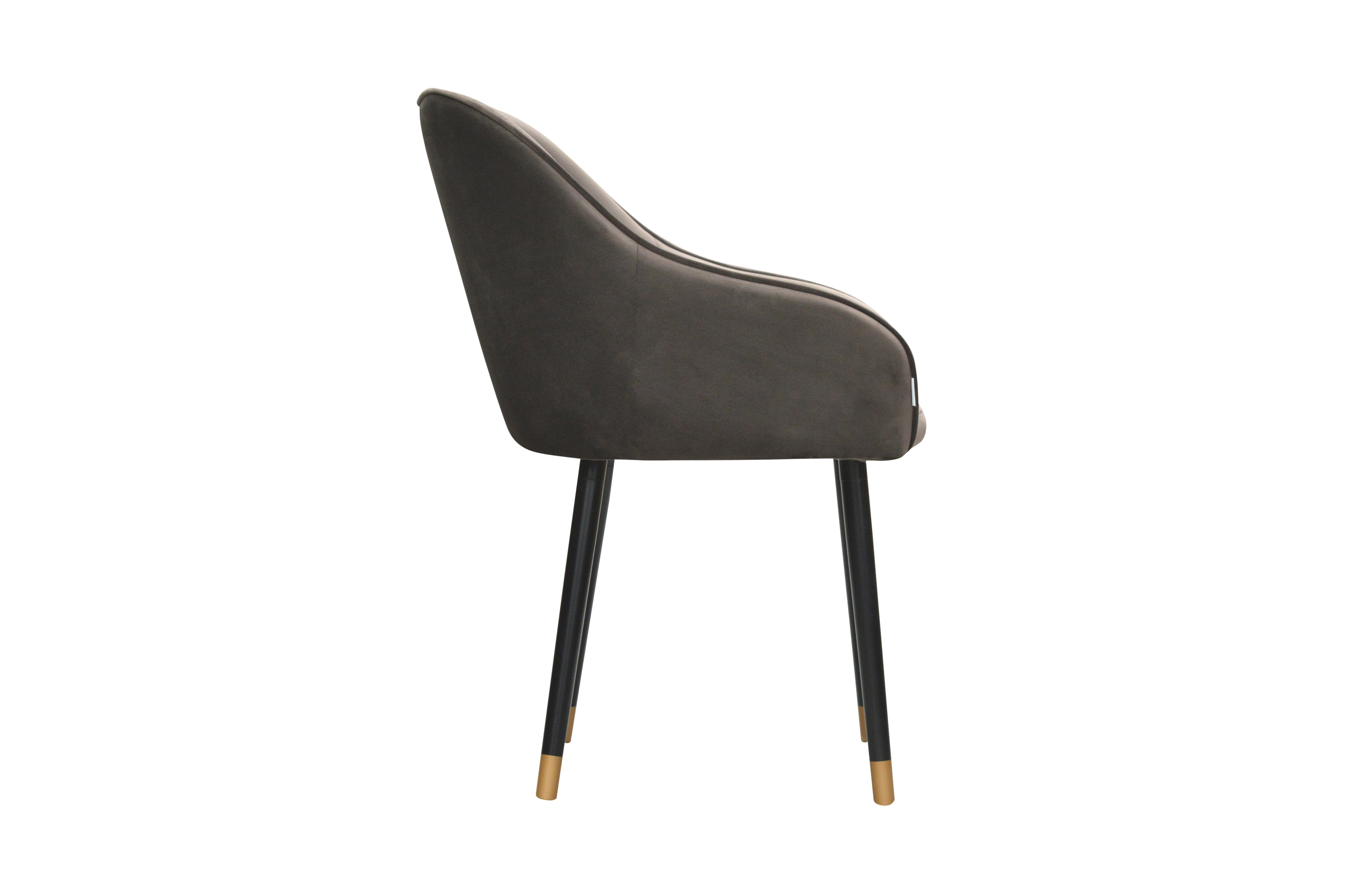 Fauteuil Ravi – Élégance capitonnée & confort raffiné