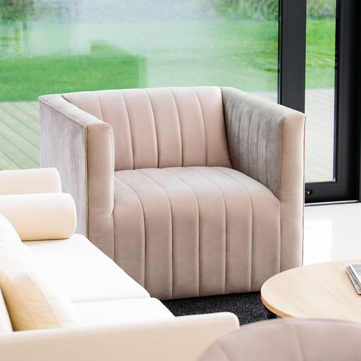 Fauteuil Lior – Élégance contemporaine & confort affirmé