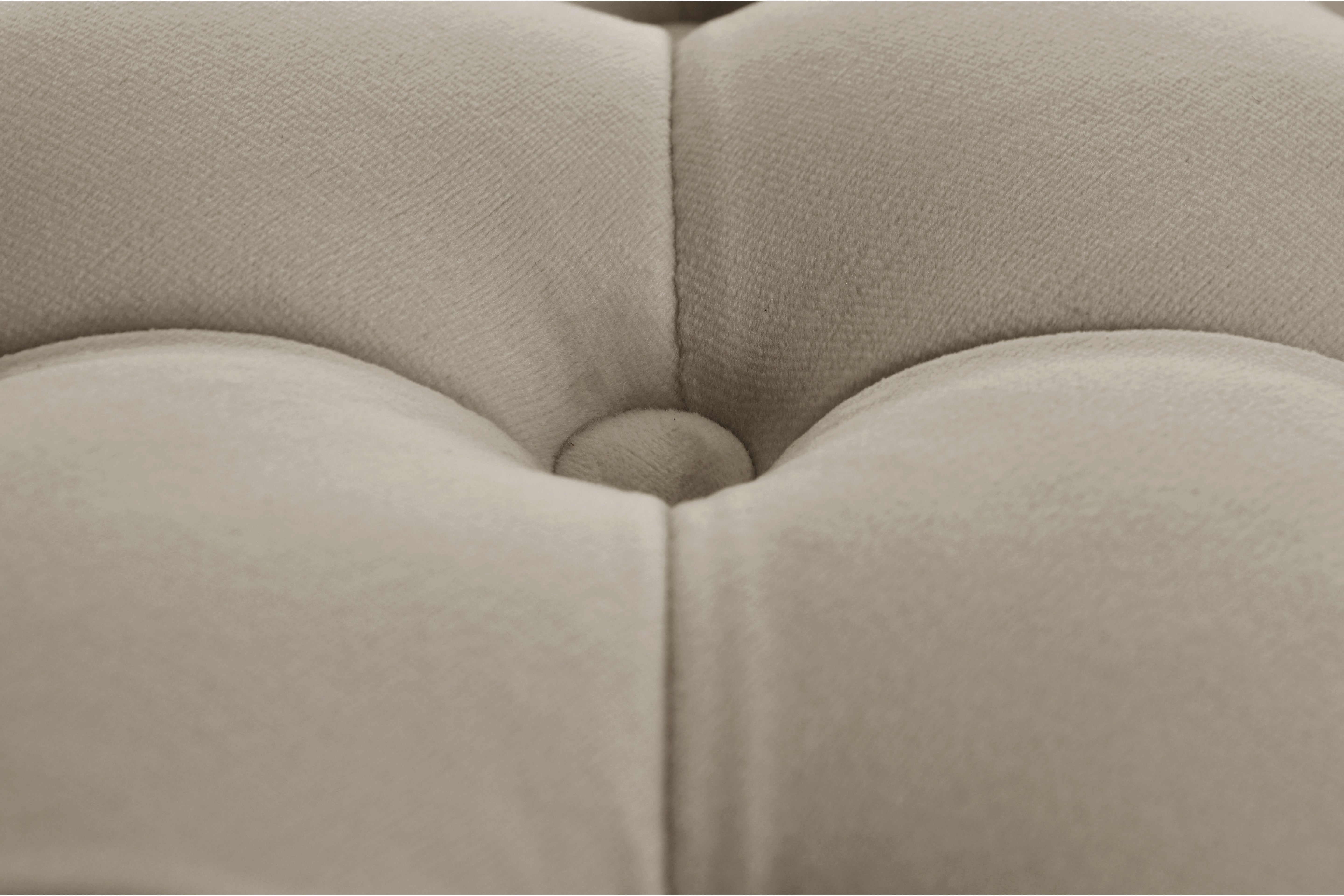 Pouf Naëlis – Élégance circulaire & fonctionnalité discrète