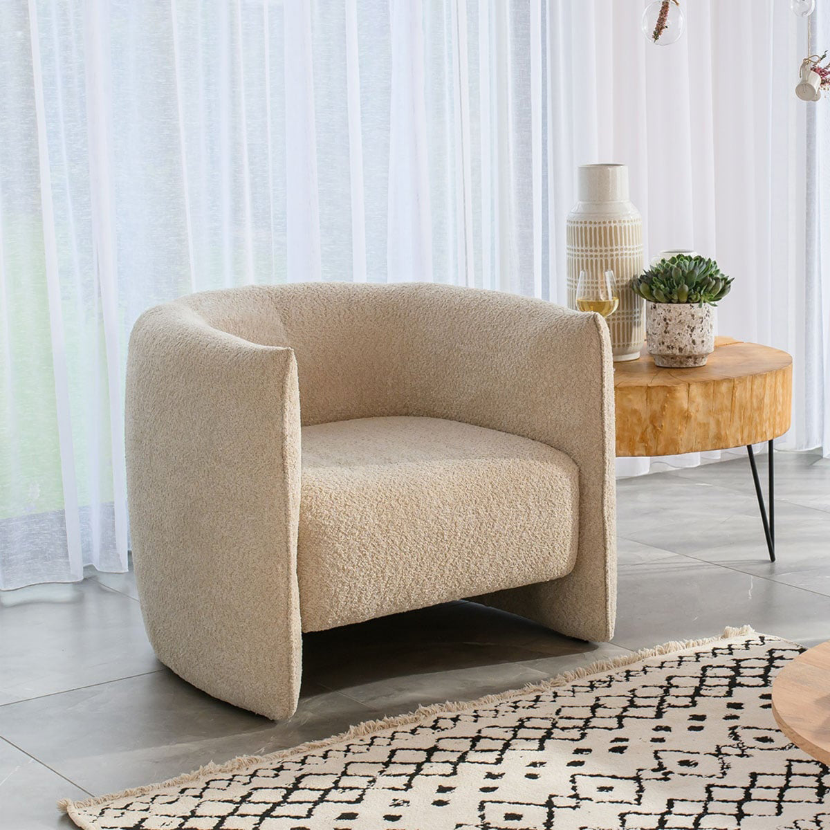 Fauteuil Thalya – Élégance sculptée et confort raffiné