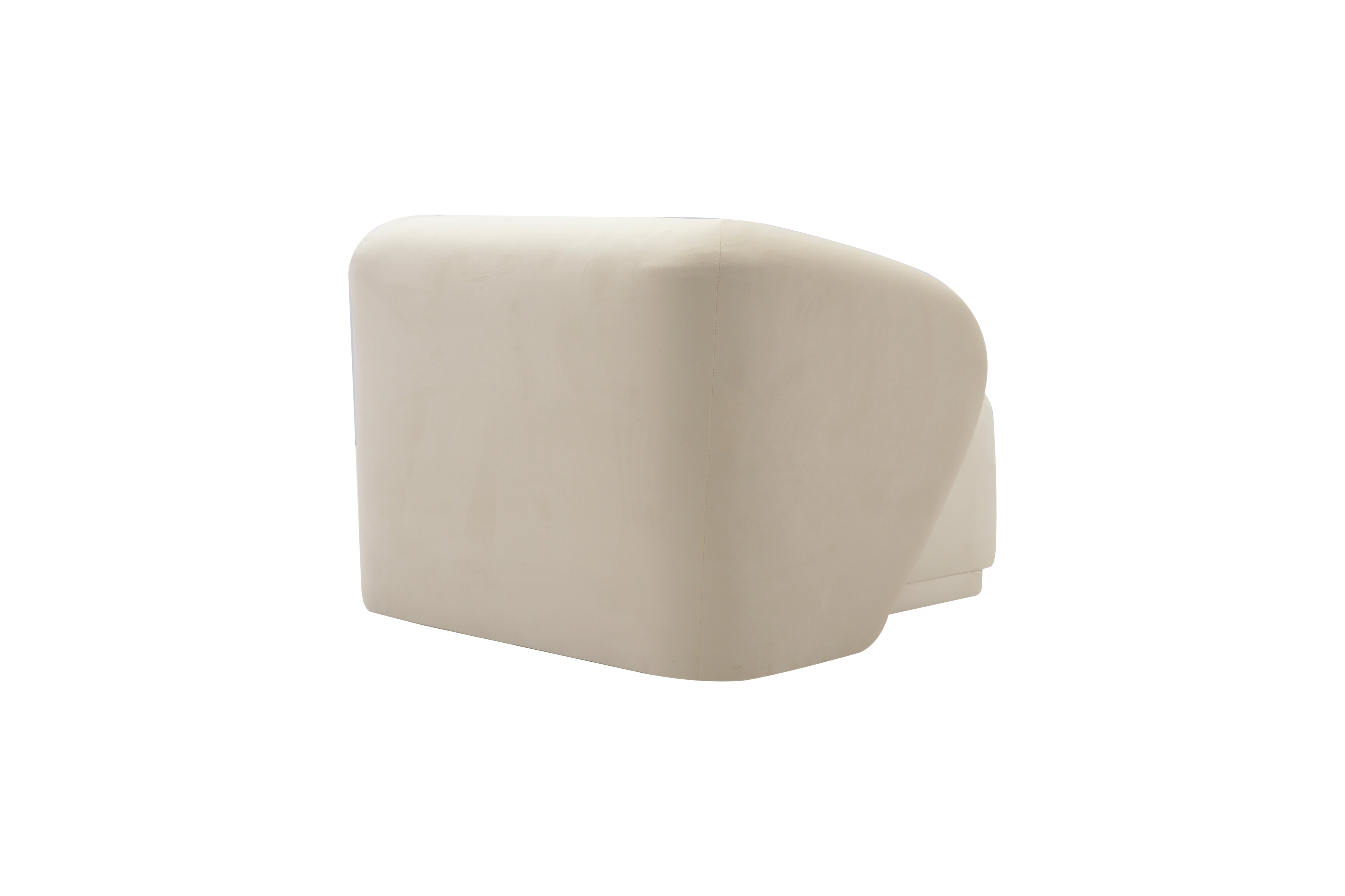 Fauteuil Elon – Confort sculptural et allure glamour